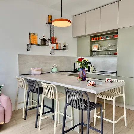 Meridian - Stylish Brand New In The Center & Free Garage Parking Lägenhet Bratislava