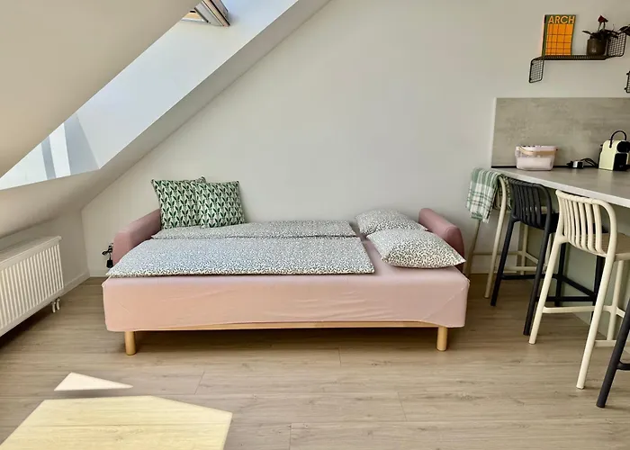 Meridian - Stylish Brand New In The Center & Free Garage Parking Appartement Bratislava